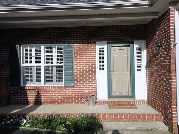 4th image of 670 Willow Bend Cir