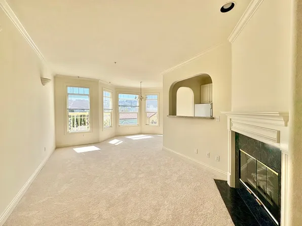 2130 Beach St #302, San Francisco, CA 94123