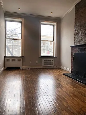 Rented by REAL New York | media 12
