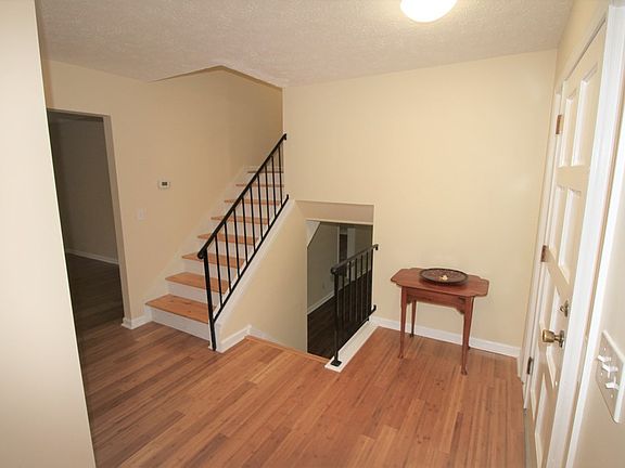 3rd image of 11 Spyglass Dr