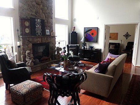 3rd image of 434 Stonecrest Dr