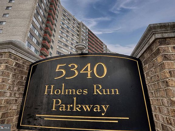 4th image of 5340 Holmes Run Pkwy Unit 804