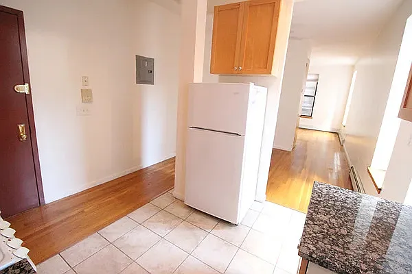 Rented by Luxor Homes & Investment Realty | media 12