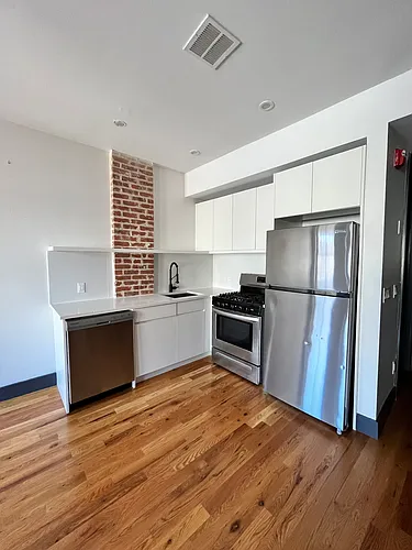 576 Communipaw Ave #206 Photo 1