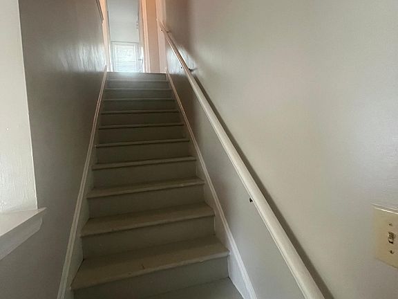 4th image of 3984 Gary Ave