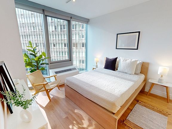 3rd image of 550 W 54th St APT 1206