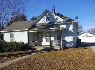 23 E Main St, Treynor, IA 51575