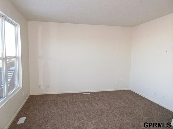 4th image of 15012 Mormon St