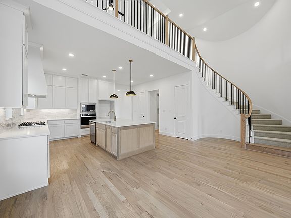 6th image of this home