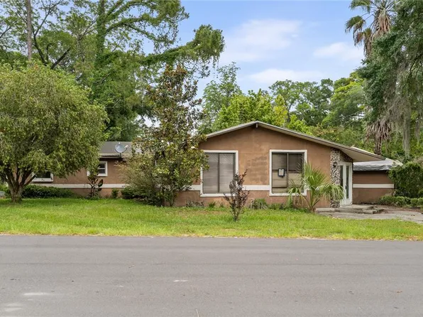 717 NW 253rd St, Newberry, FL 32669