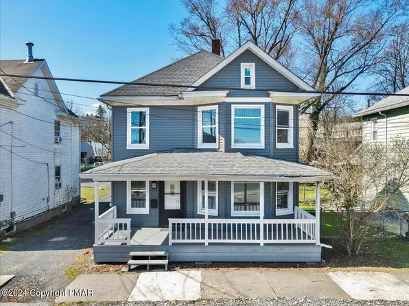 31 N 2nd St, Stroudsburg, PA 18360