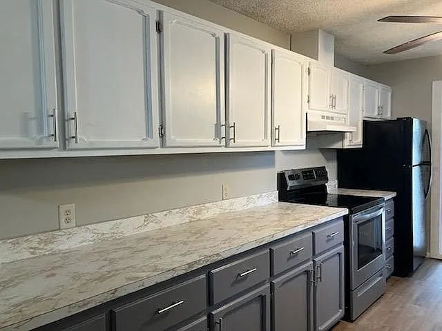 903 S Rutan St — Photo 14