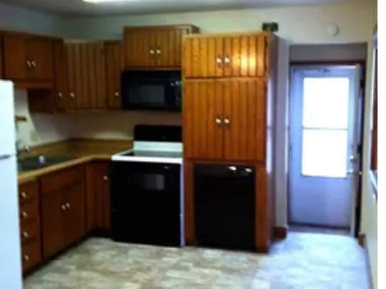1113 S Gary Dr — Photo 2