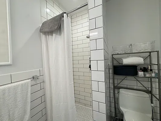 Rented by Compass | media 10