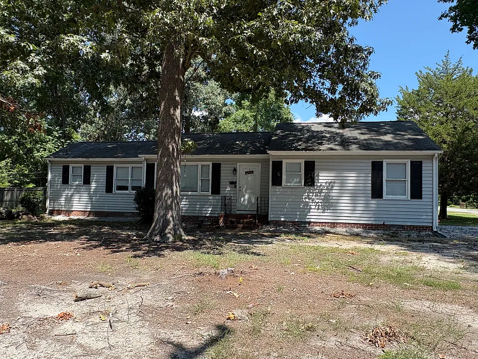 29 Fontaine Rd