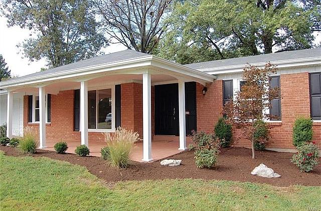 1st image of 1411 Land O Lakes Dr