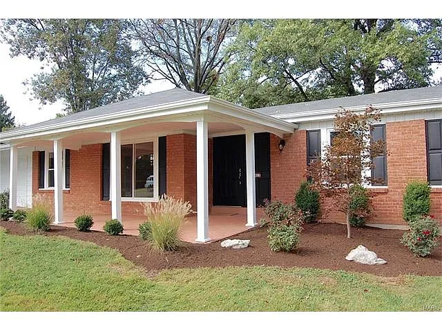 1411 Land O Lakes Dr photo 1