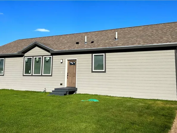 1512 T St, Bridgeport, NE 69336