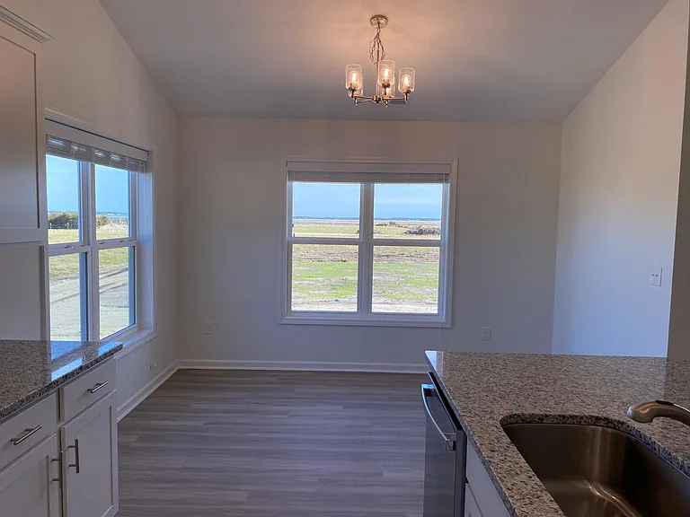 960 Country Club Rd — Photo 11
