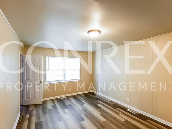 5th image of 214 Curtis Dr SE