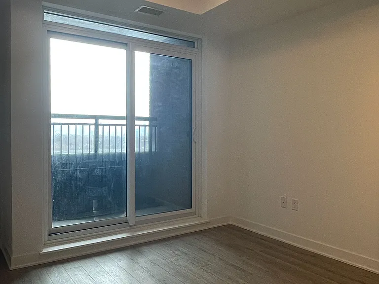 1185 Dupont St #503 — Photo 4