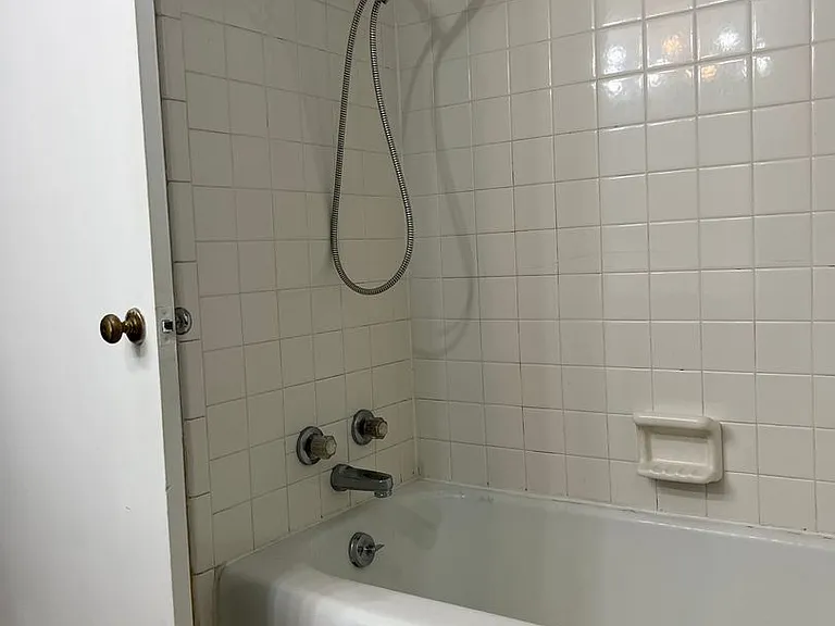 1722 Kavanaugh Blvd — Photo 11