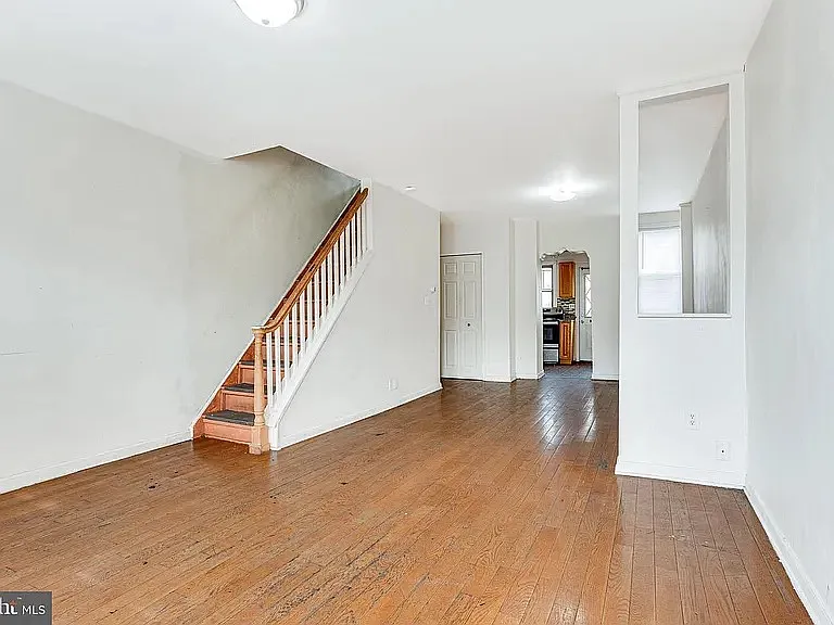 3218 Aramingo Ave — Photo 9