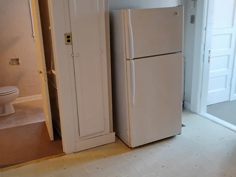 1973 N Farwell Ave #1 — Photo 2