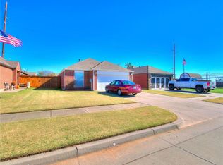 2408 Tyler Ln, Moore, OK 73170