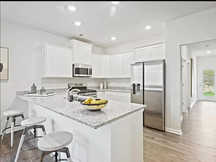 101 Paddock Glen Dr #101