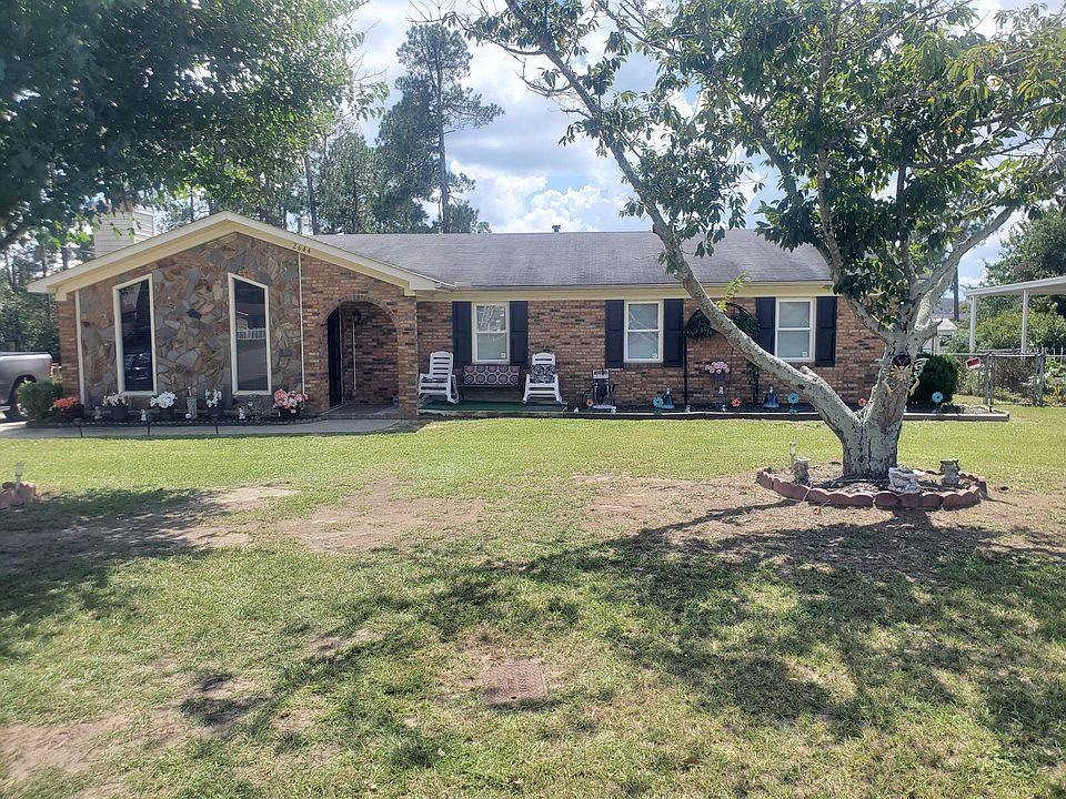 1st image of 2644 Carrington Dr