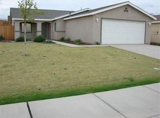 2330 Sycamore St, Selma, CA 93662
