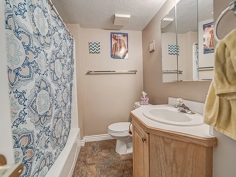 1547 N Riverside Ave #53 — Photo 7