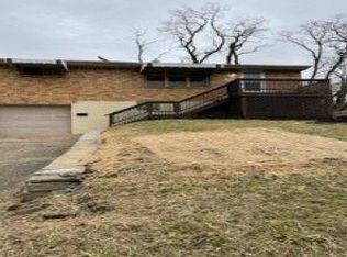 1218 Carnahan Rd, Pittsburgh, PA 15216