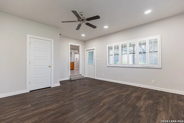 4722 Newcome Dr — Photo 26