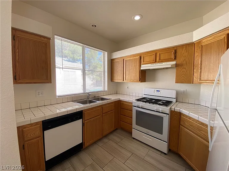 5155 W Tropicana Ave #2062 — Photo 5