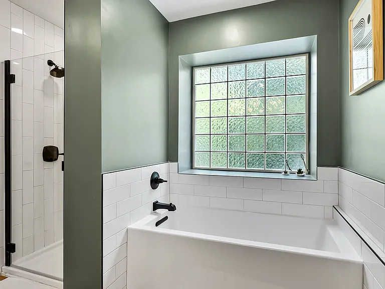 216 Echo Hills Ct — Photo 5