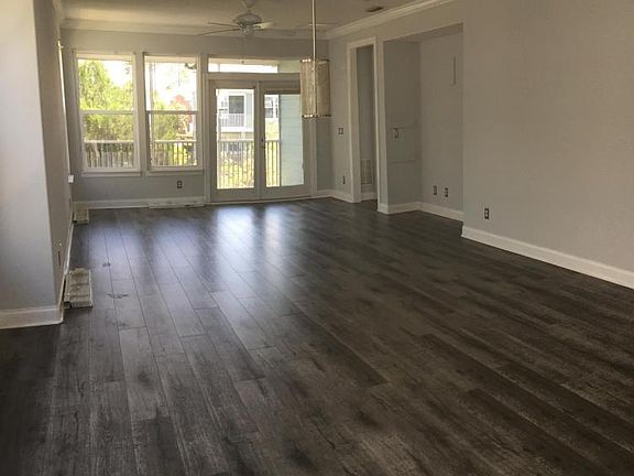 5th image of 172 Sunset Cir N
