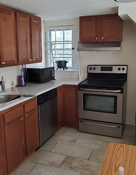 1113 E Genesee St #3 — Photo 1