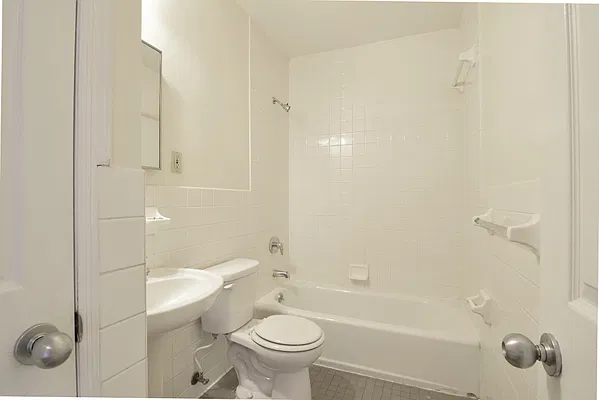 Rented by Citi Habitats | media 4