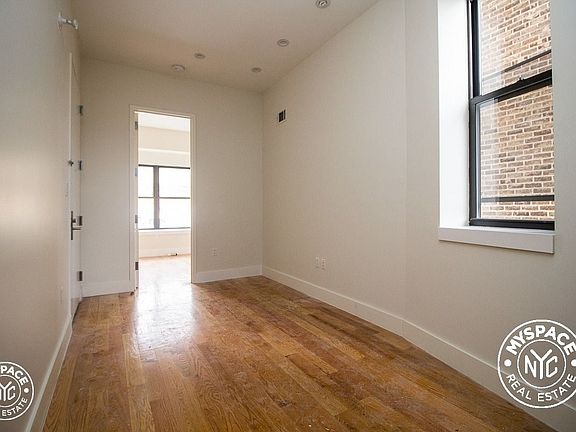 2nd image of 490 Kosciuszko St #3T