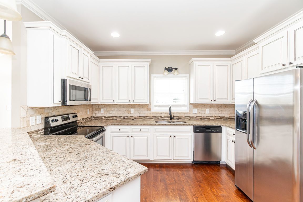 next background image