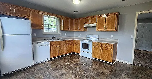 2 bed, 918 sqft, $1,025 — Photo 4