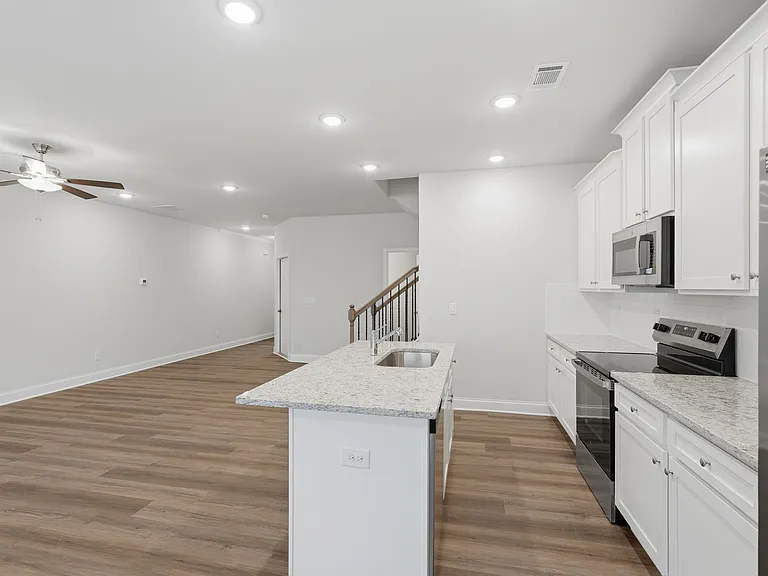 2260 Chant St — Photo 25