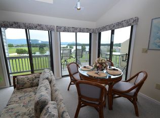 130 Sailors Cove Dr UNIT 1306, Moneta, VA 24121