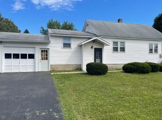 7095 Buckley Rd APT 2, Liverpool, NY 13088