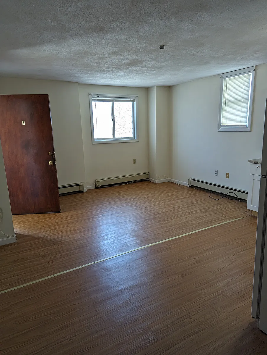 Building Photo - 569 Somerville Ave #1