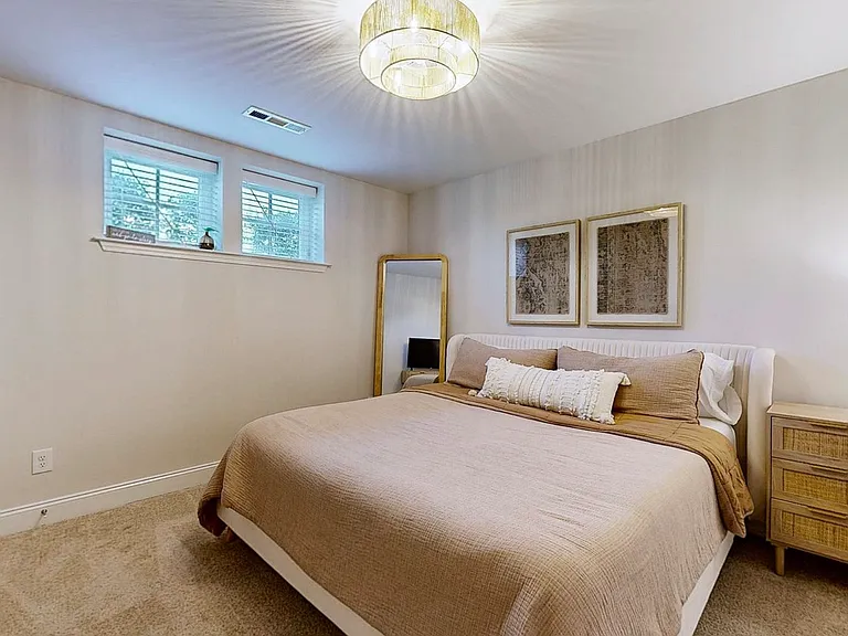 719 Chard Ln — Photo 14