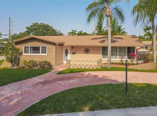 3300 W Park Rd, Hollywood, FL 33021