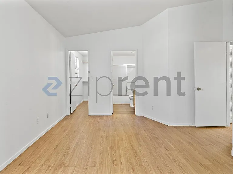 2500 Sierra Bello Ave #120 — Photo 22